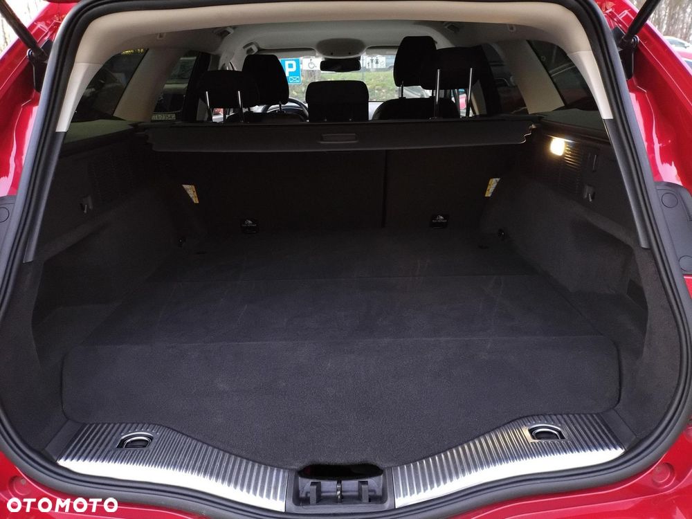 Ford Mondeo 2.0 Hybrid Trend - 23