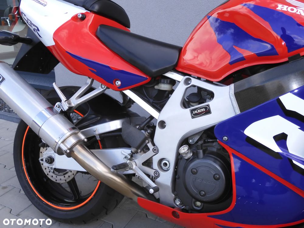 Honda CBR - 17