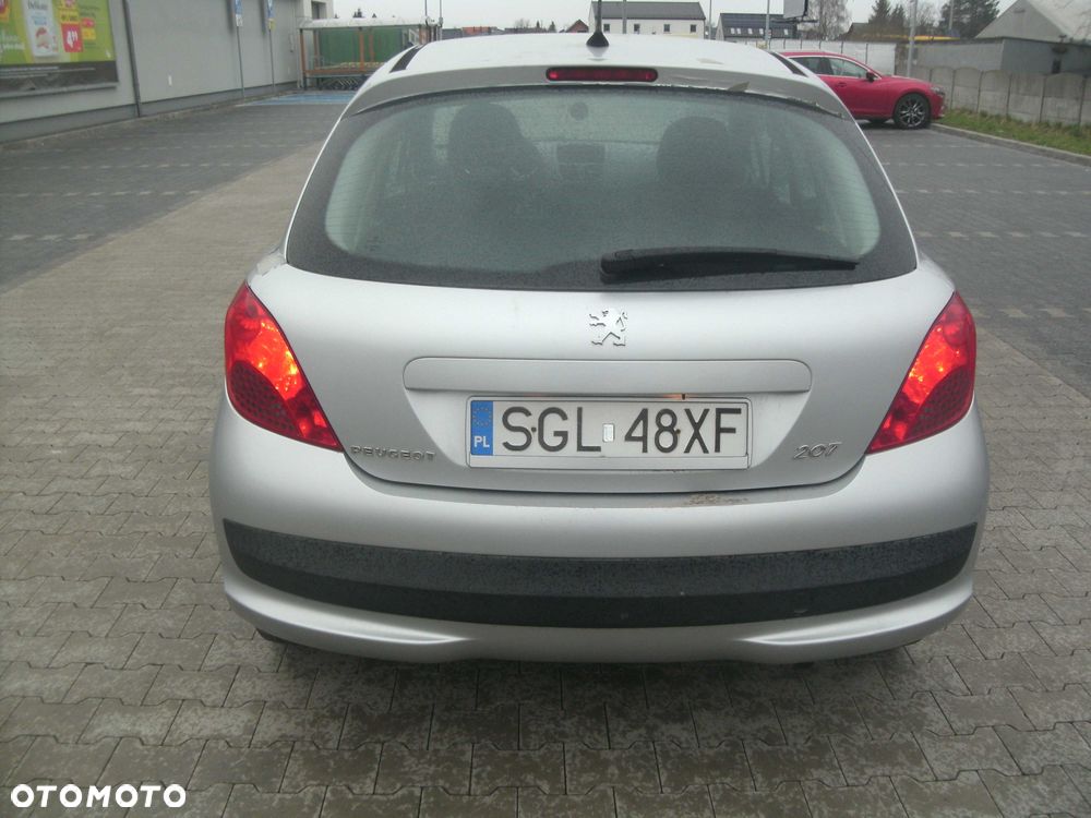 Peugeot 207 - 4