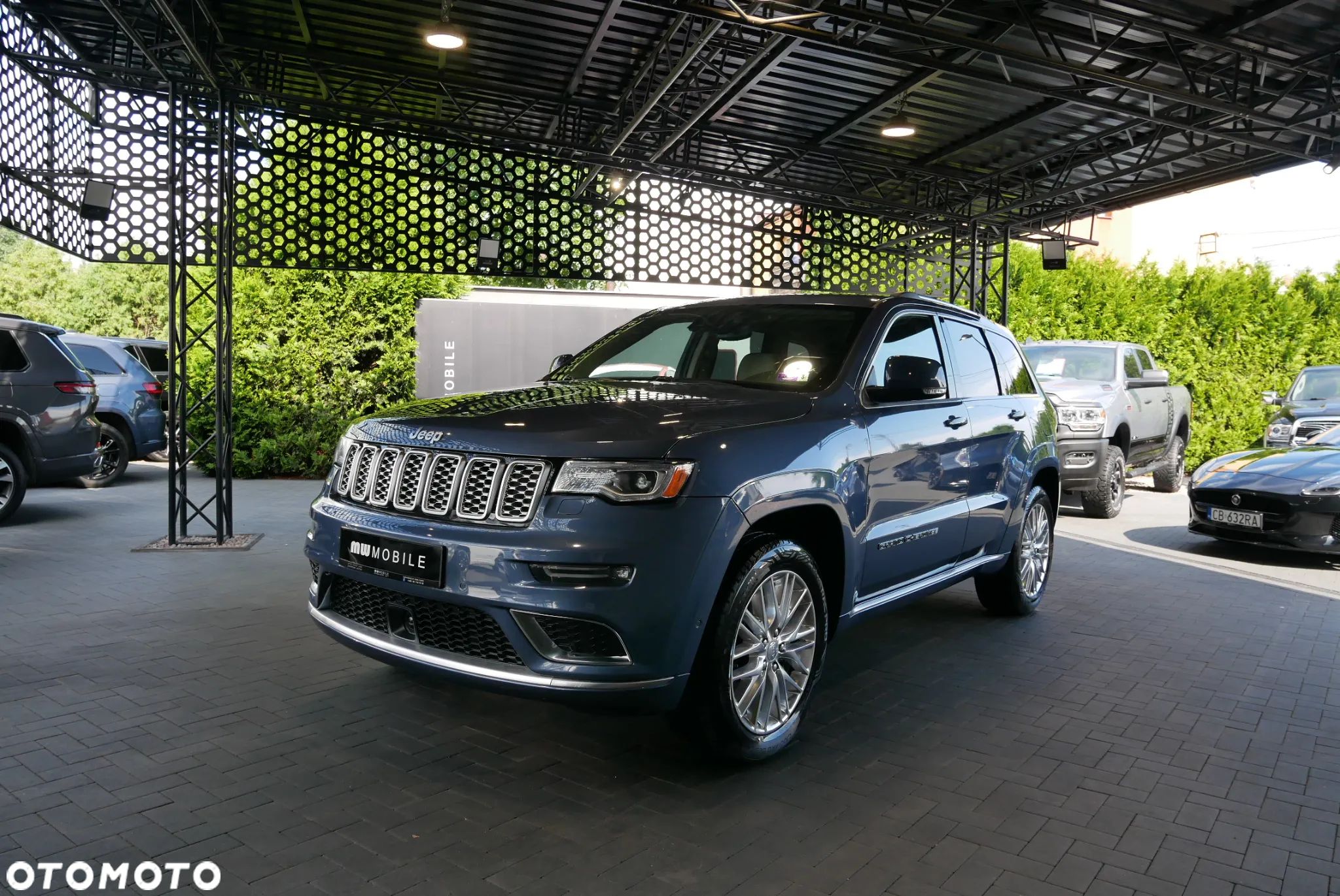 Jeep Grand Cherokee 5.7 V8 HEMI Summit - 1