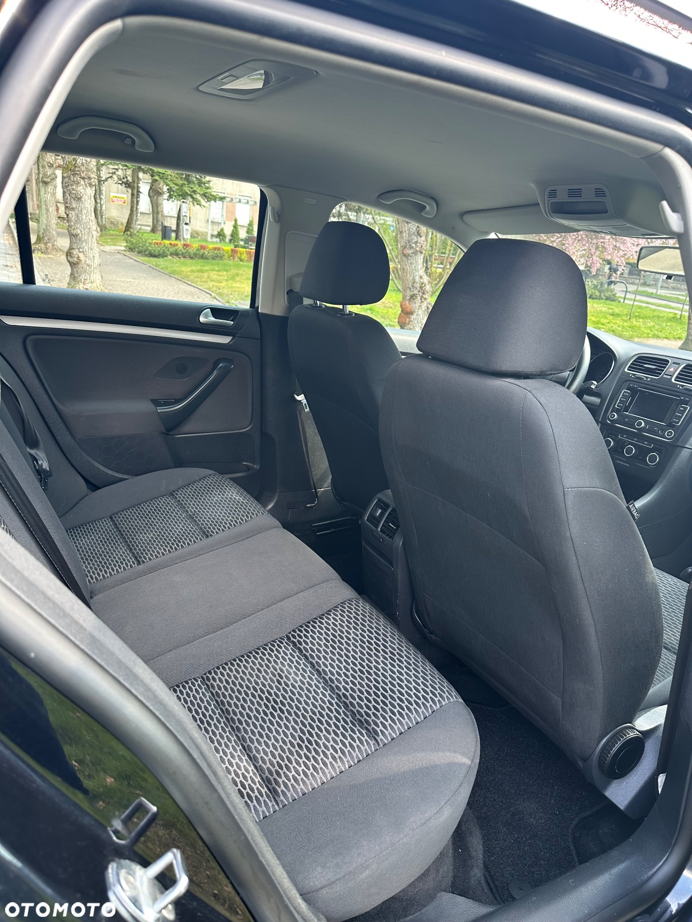 Volkswagen Golf - 18
