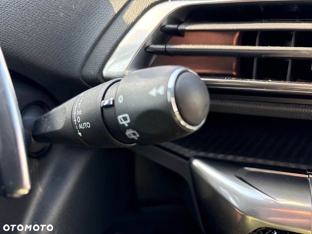 Peugeot 5008 1.5 BlueHDi Allure Pack S&S EAT8 - 19