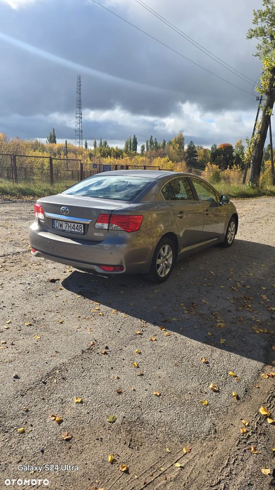 Toyota Avensis - 4