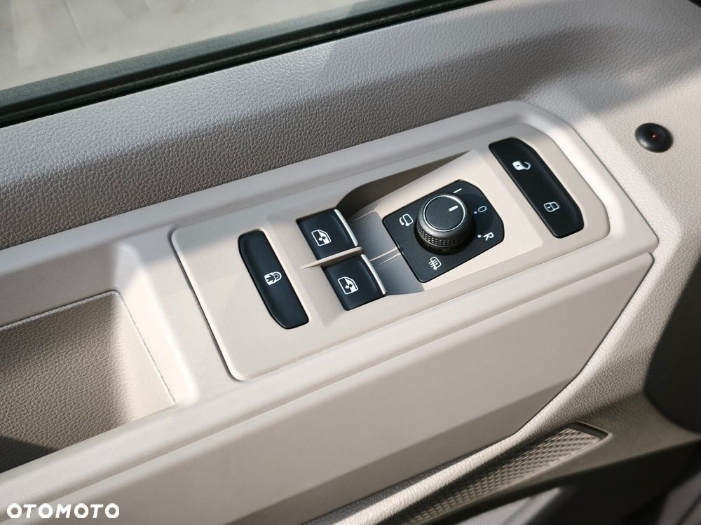 Volkswagen Multivan 2.0 TDI L2 Life DSG - 27