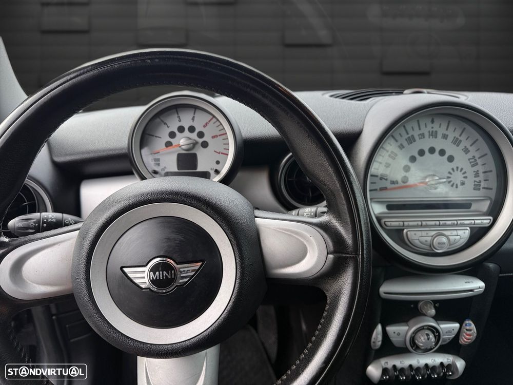 MINI 3 Portas Cooper D - 8