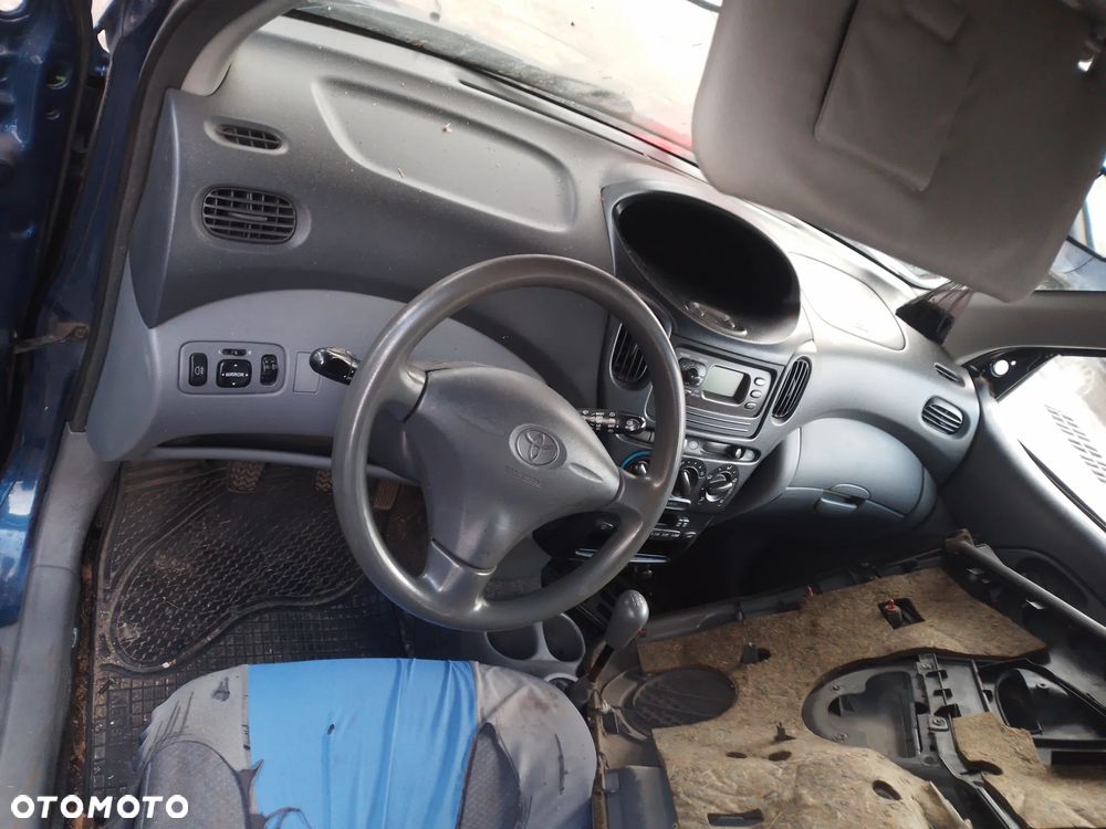 TOYOTA YARIS VERSO I 99 - 03  - OSŁONA PRZECIWSŁONECZNA PRAWA LEWA - 20
