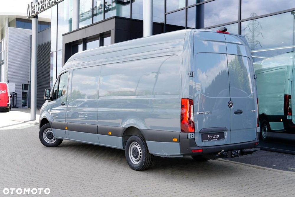 Mercedes-Benz Sprinter - 5
