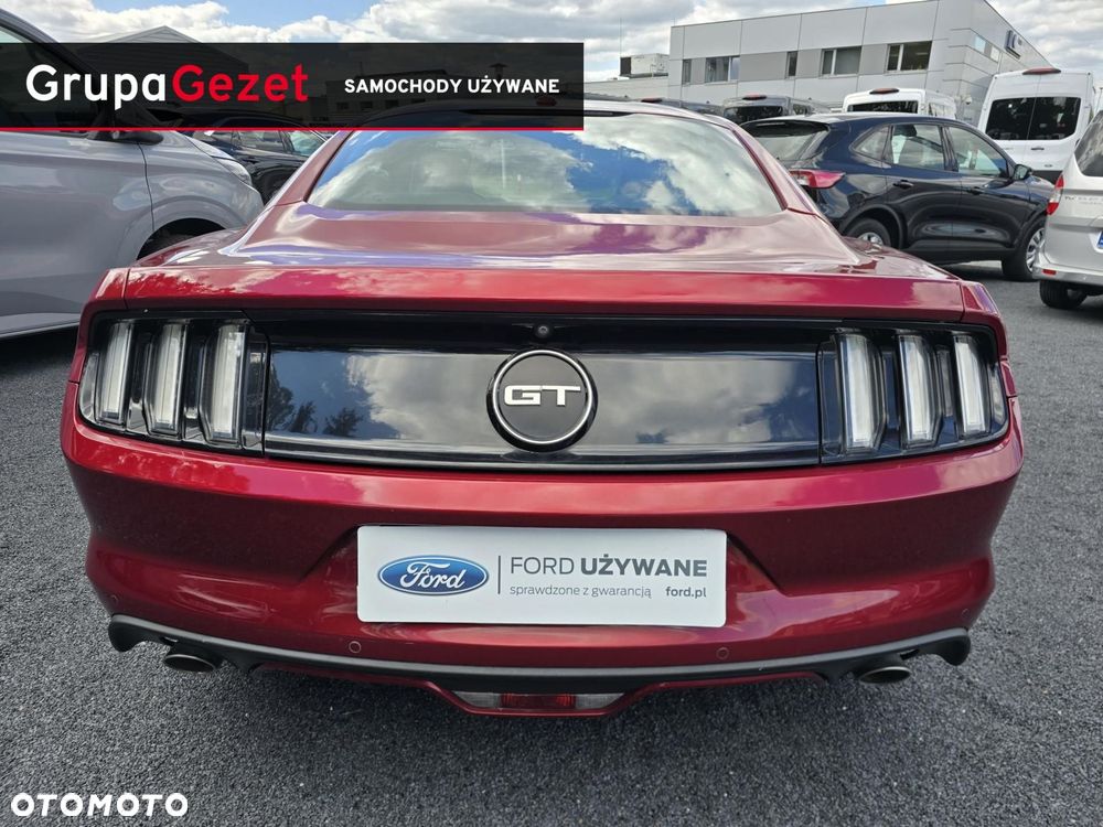 Ford Mustang - 5