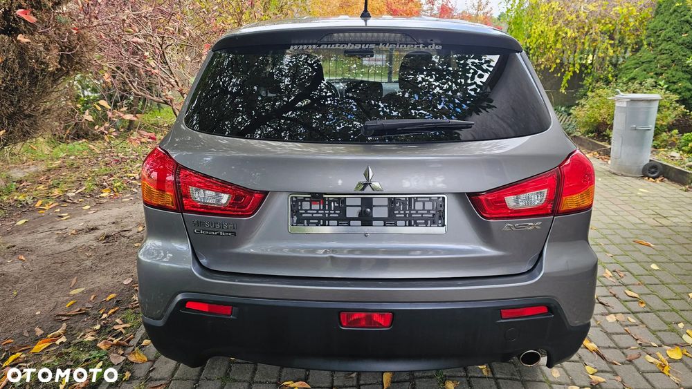 Mitsubishi ASX - 10