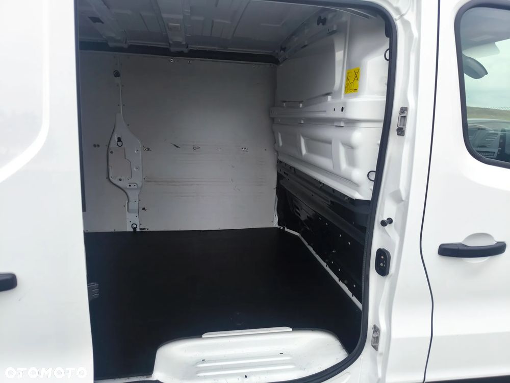 Opel Vivaro - 12