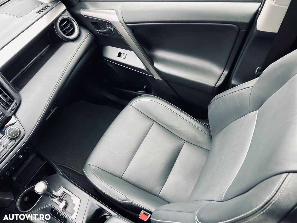 Toyota RAV4 2.5 VVT-i 4x4 Luxury - 21