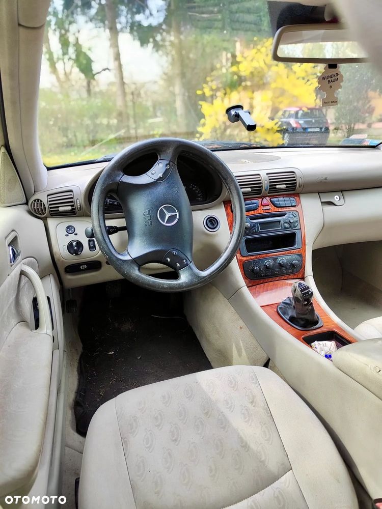 Mercedes-Benz Klasa C 200 Kompressor Avantgarde - 4