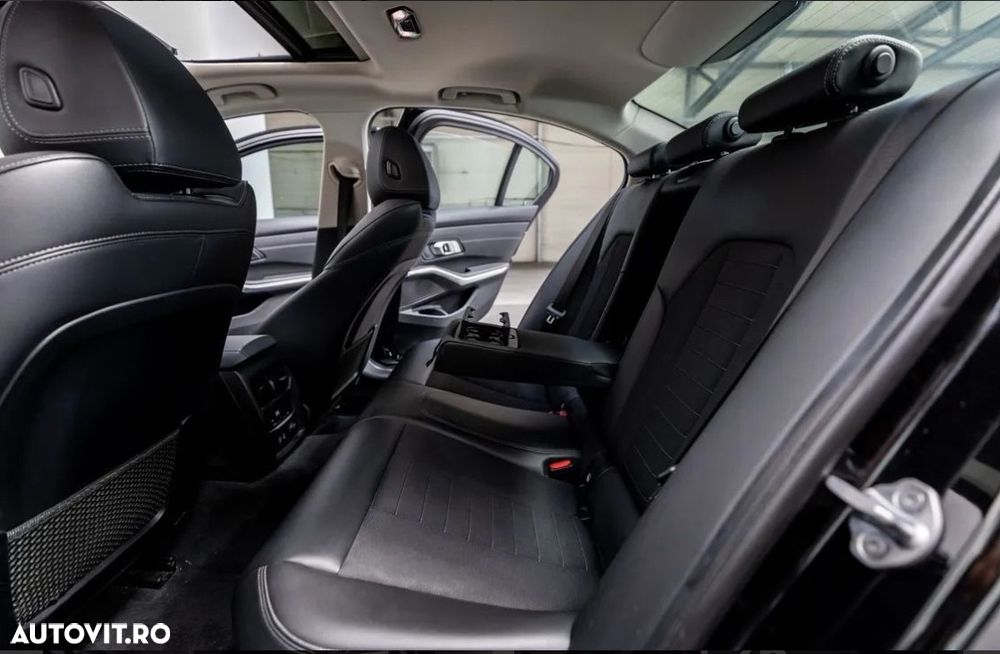 BMW Seria 3 320i AT - 9