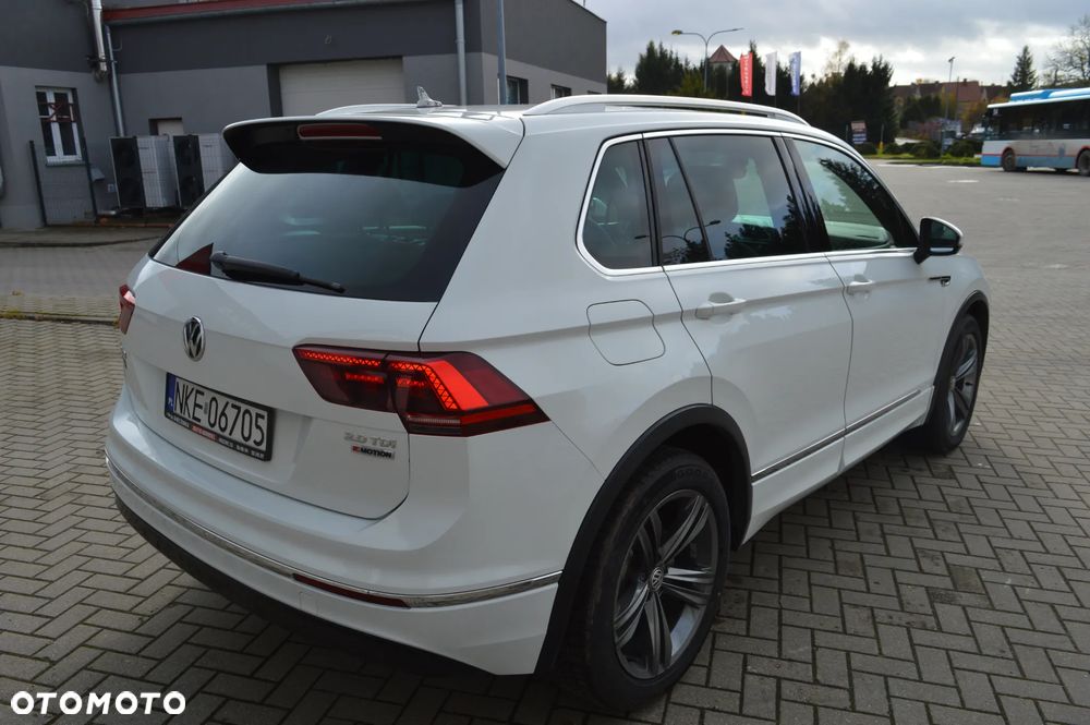 Volkswagen Tiguan 2.0 TDI SCR 4MotION DSG R-Line - 12