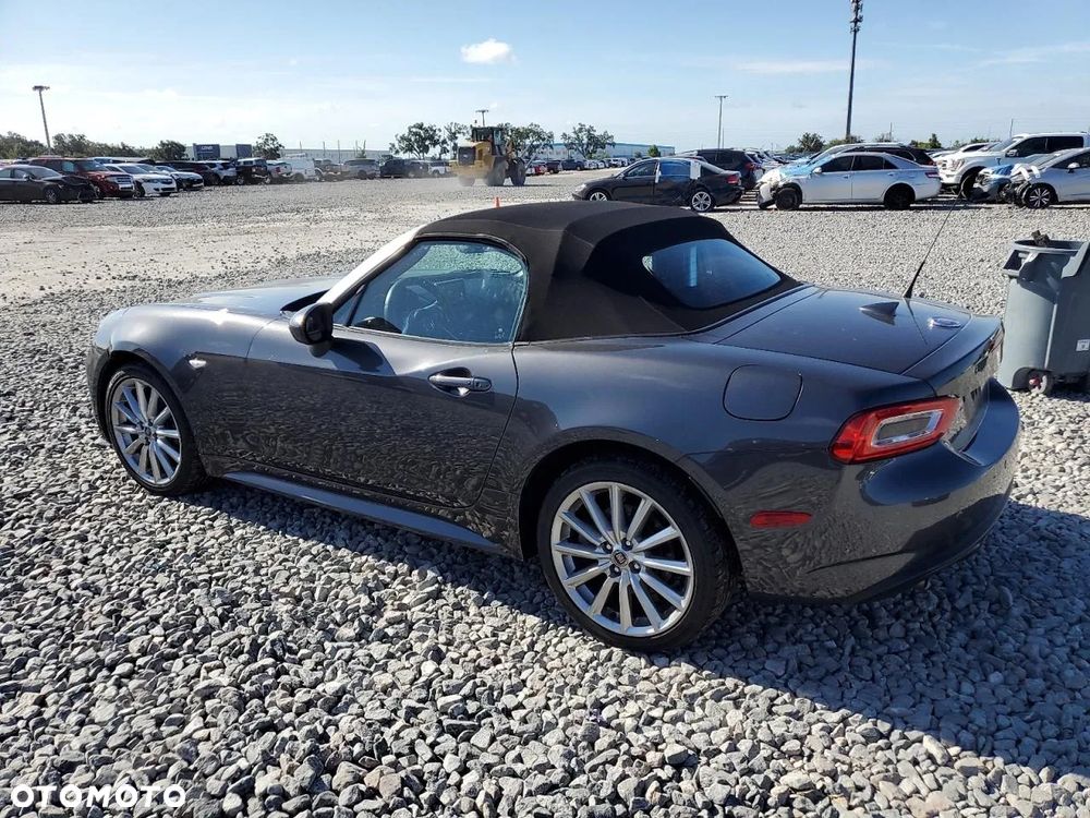 Fiat 124 Spider - 2
