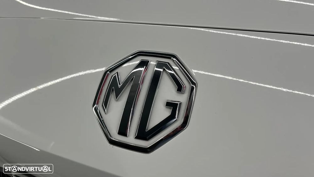 MG MG4 - 16