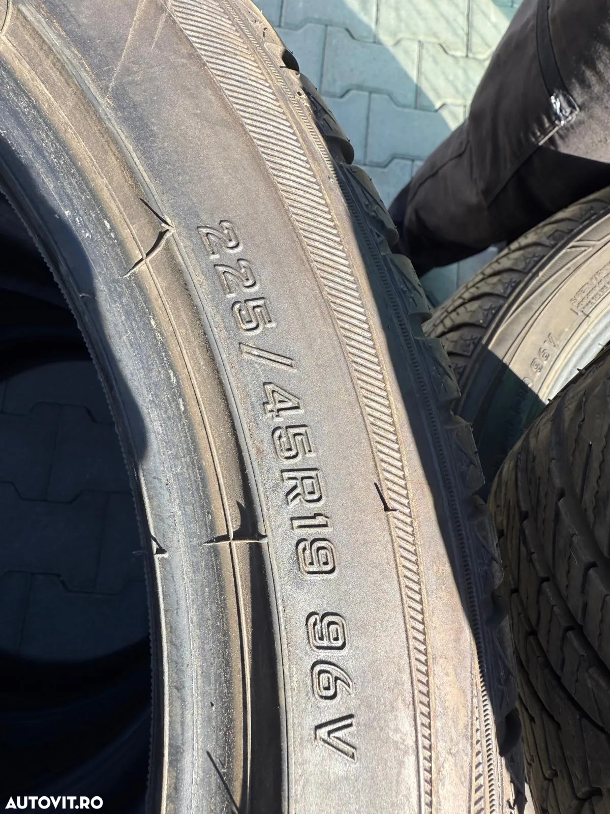 225 45 19, 225/45/19 Allseason Falken - 2