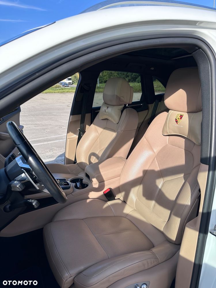 Porsche Macan S - 11