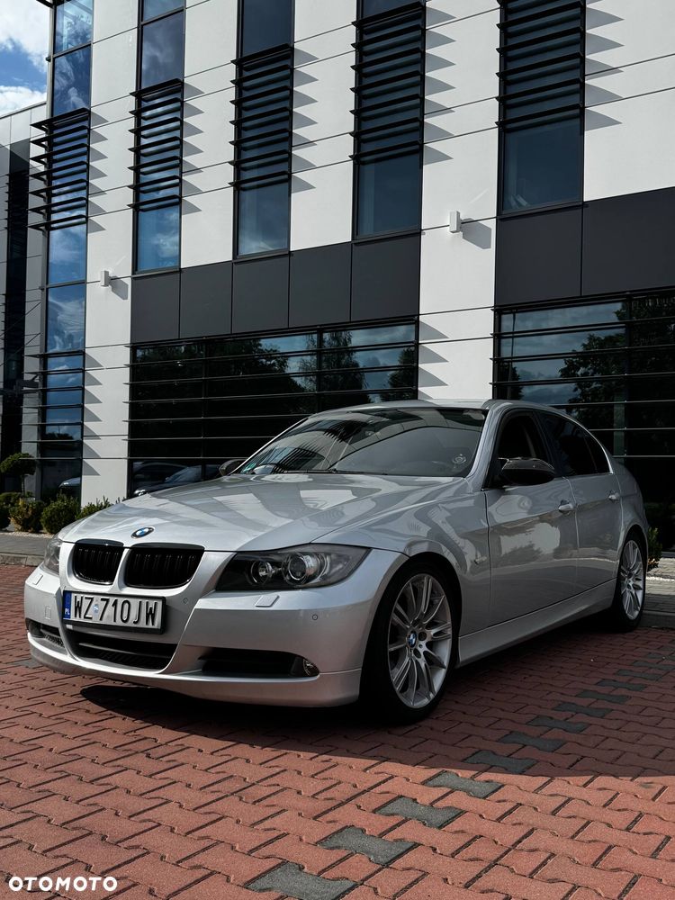 BMW Seria 3 325i - 3