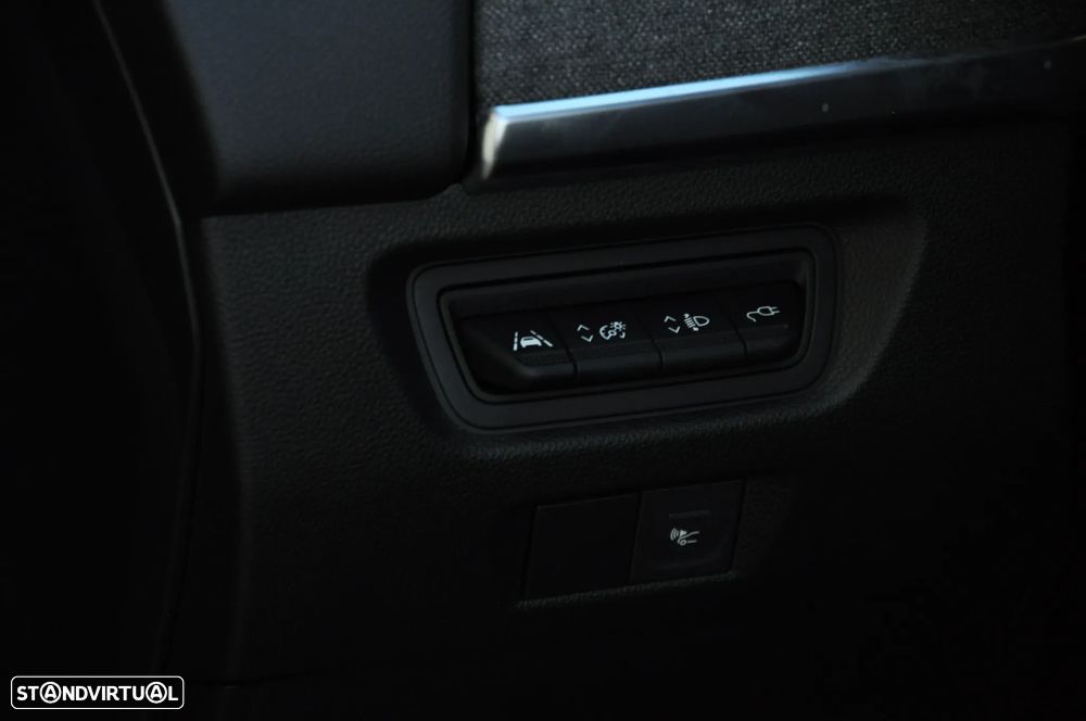 Renault Zoe (c/ Bateria) E-Tech EV50 Equilibre - 38