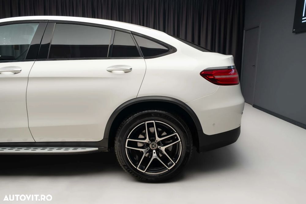 Mercedes-Benz GLC 250 4MATIC 9G-TRONIC AMG Line - 9