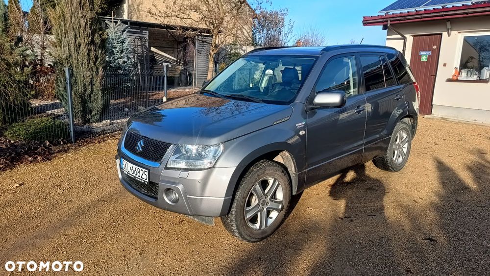 Suzuki Grand Vitara 1.9 DDiS Premium - 2