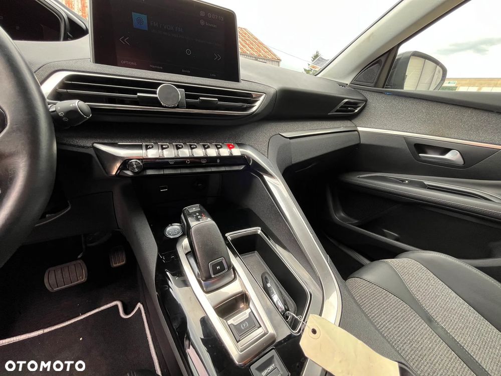 Peugeot 3008 BlueHDi 130 Stop & Start EAT8 Allure - 22