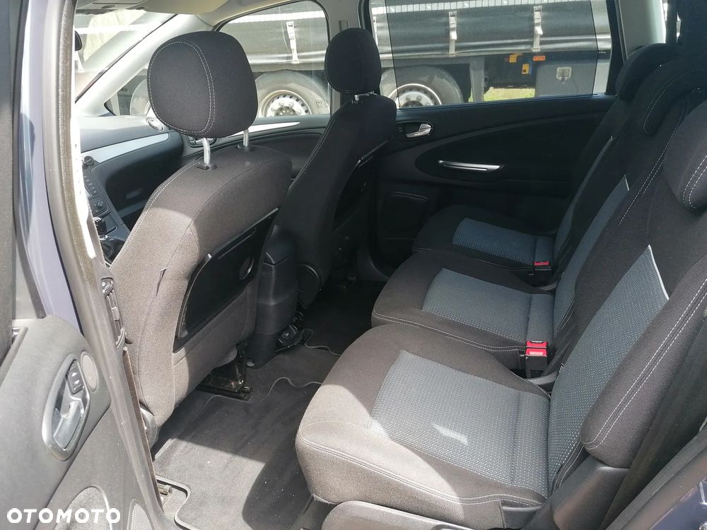 Ford S-Max 2.0 TDCi DPF Ambiente - 9