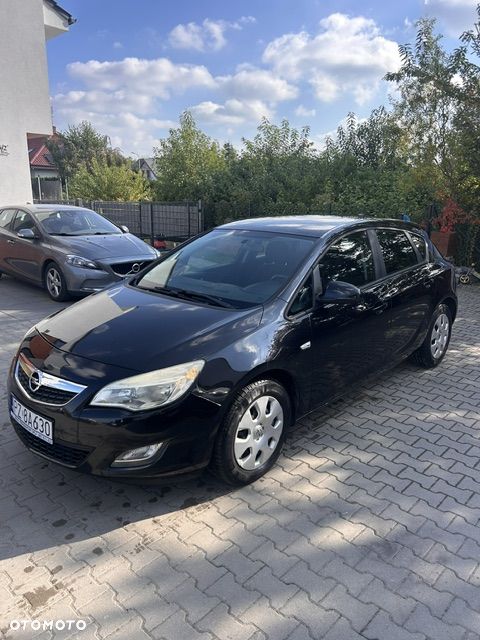 Opel Astra - 2