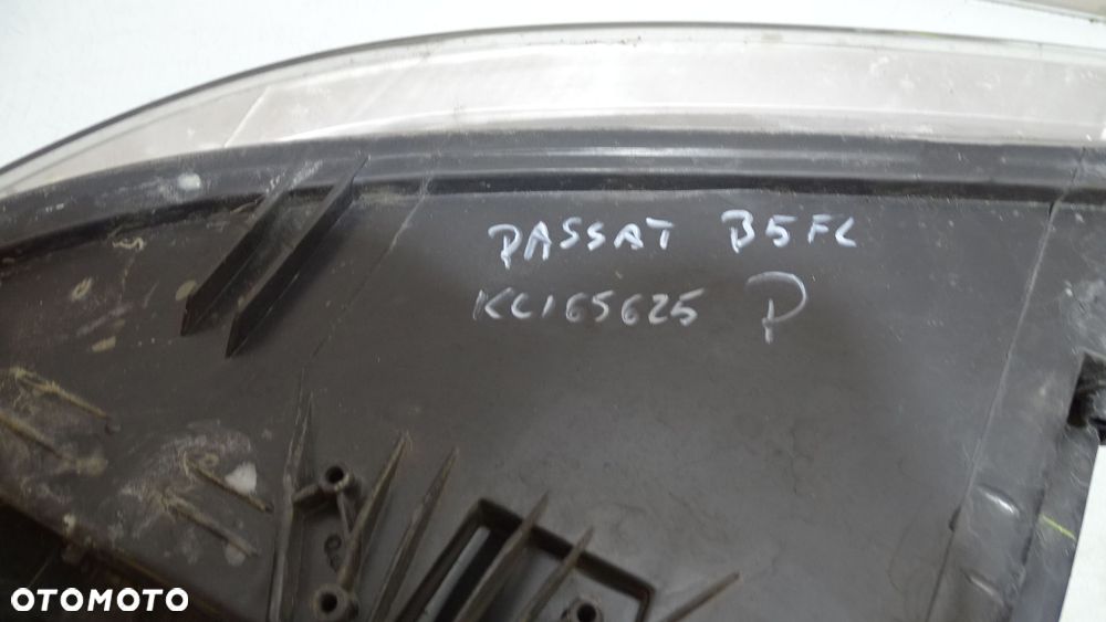 LAMPA PRAWA PRZEDNIA VOLKSWAGEN PASSAT B5 1.9TDI LIFT - 5
