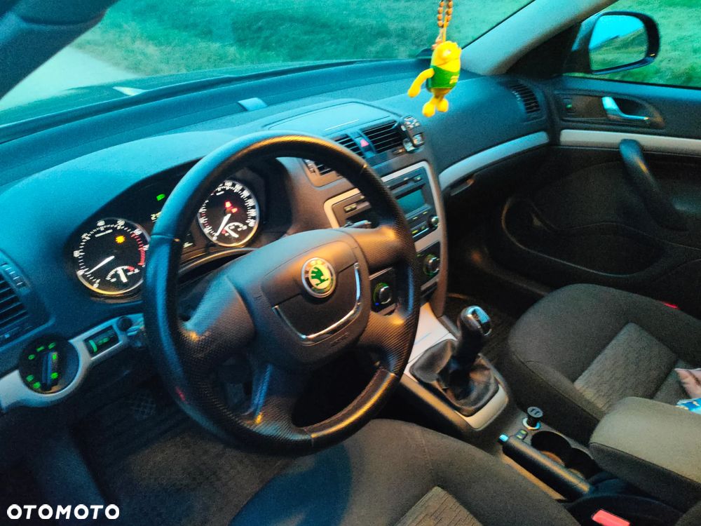 Skoda Octavia 1.8 TSI Ambition - 9