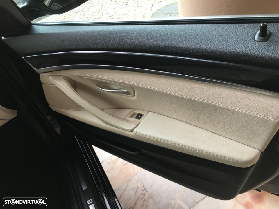BMW 525 d Line Luxury Auto - 23