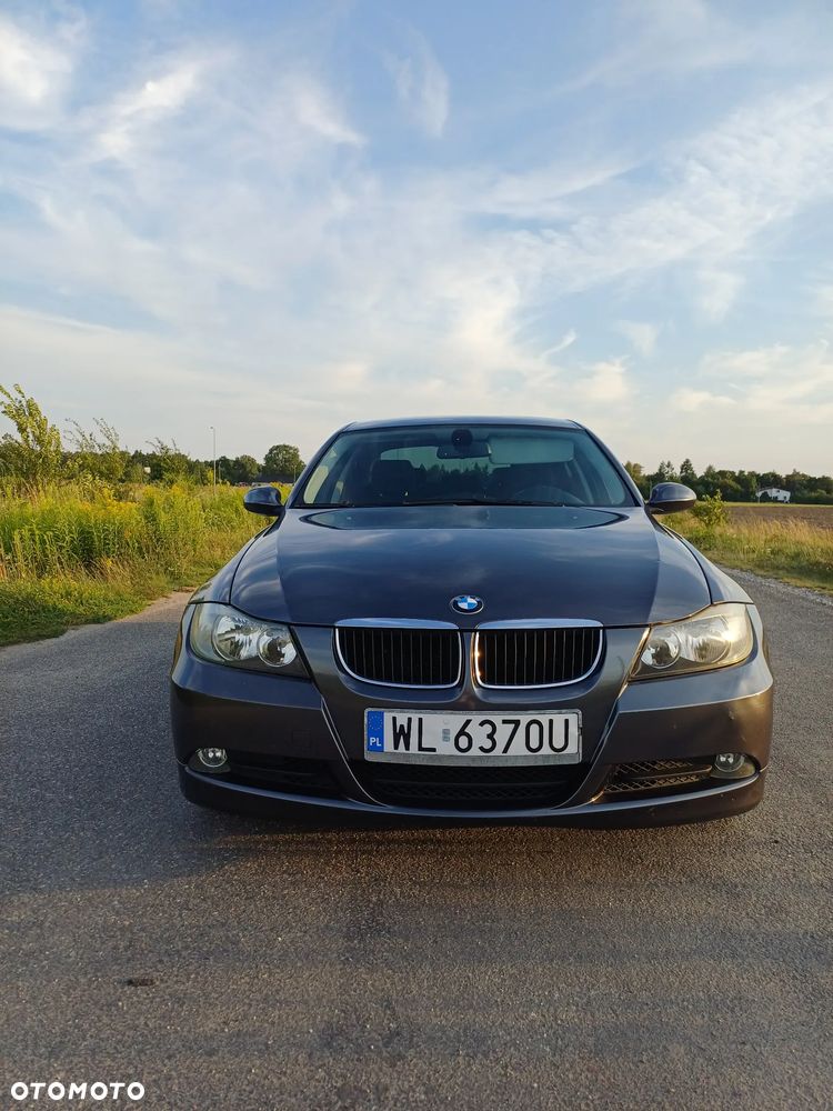 BMW Seria 3 320i - 2