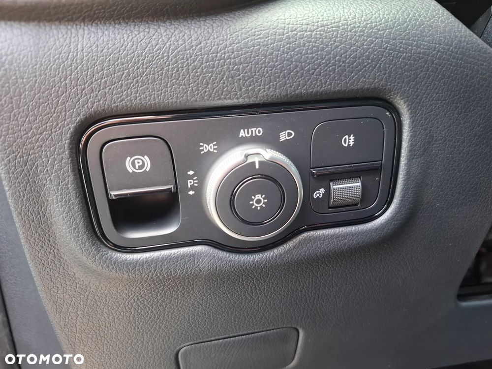 Mercedes-Benz Vito 114 CDI Furgon PRO Długi 3200 mm - 28