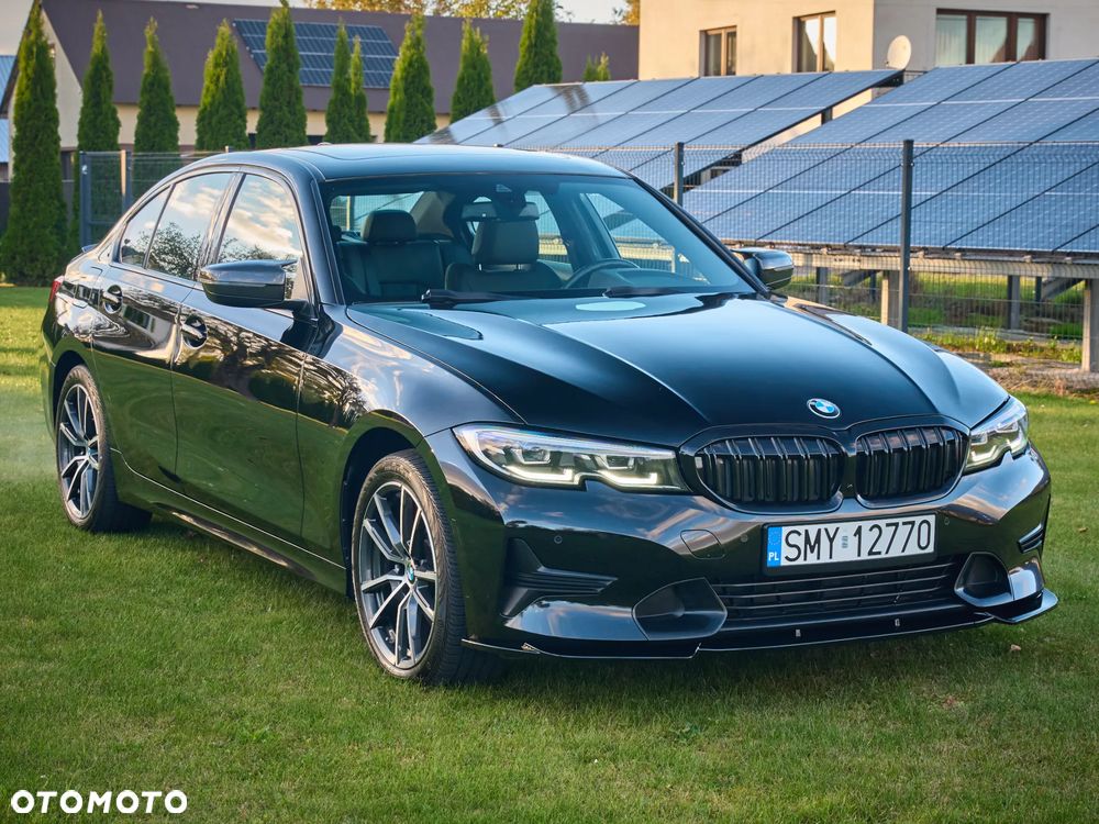 BMW Seria 3 2021 photo 3