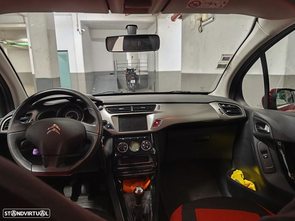 Citroën C3 1.2 PureTech Shine - 6