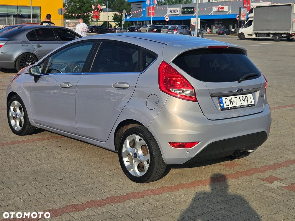 Ford Fiesta 1.4 Ghia EU5 - 5