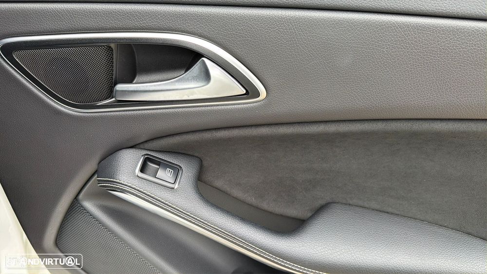 Mercedes-Benz CLA 200 d 7G-DCT Peak Edition - 24