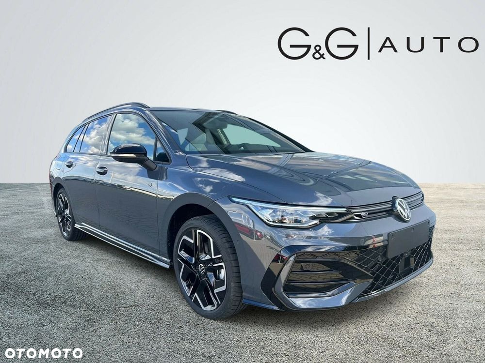 Volkswagen Golf - 8