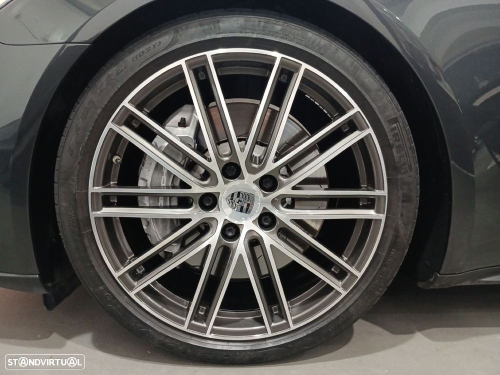 Porsche Panamera Sport Turismo 4 E-Hybrid - 37