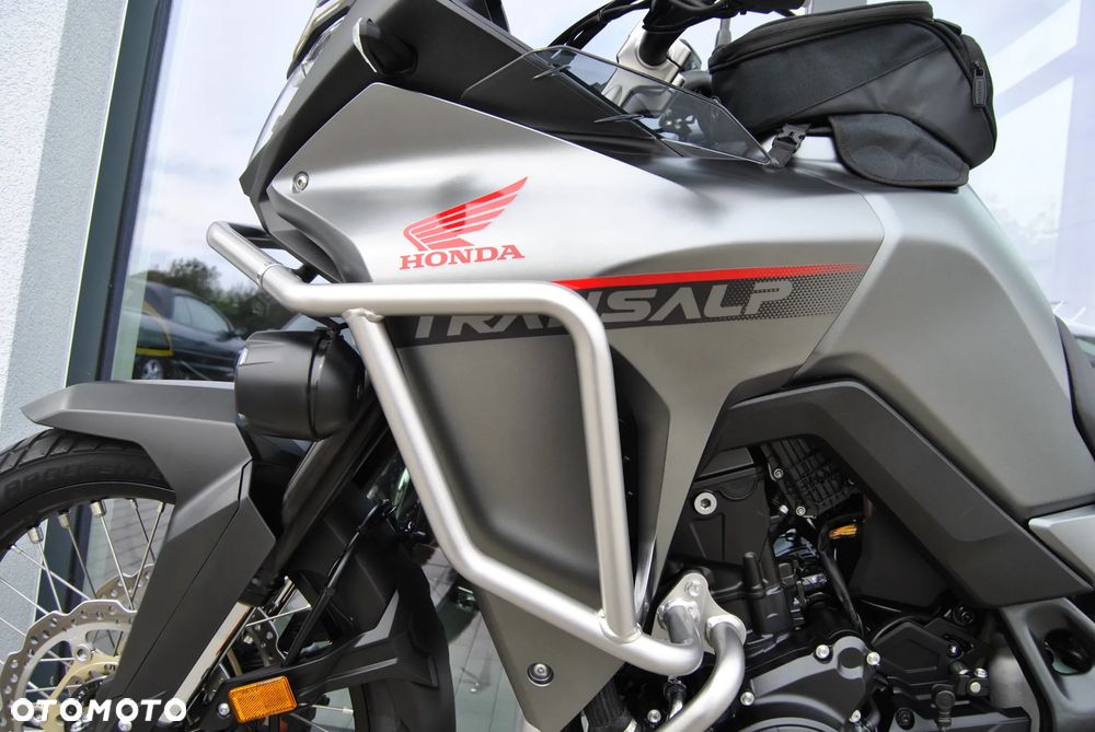 Honda Transalp - 12