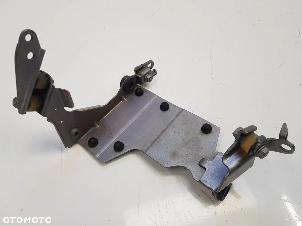 Łapa wspornik mocowanie uchwyt komputera silnika MERCEDES AMG GT C63S 4.0 8V M177 W205 C205 A217 W217 W177 W222 GLC W253 - 1