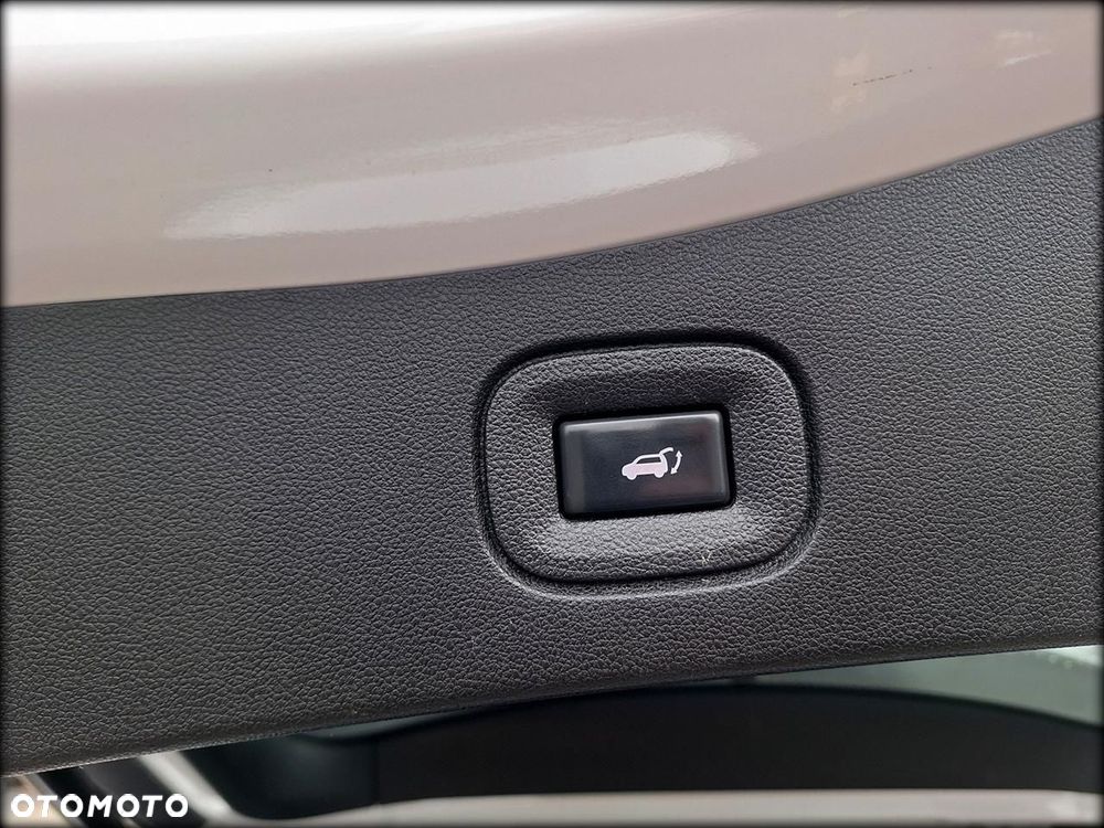 Renault Koleos 2.0 dCi Initiale Paris 4x4 X-Tronic - 37