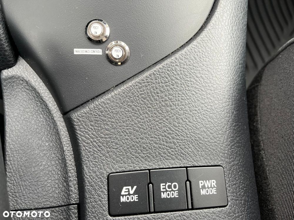 Toyota Auris 1.8 VVT-i Automatik Team Deutschland - 24