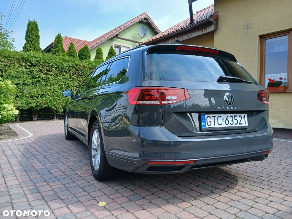 Volkswagen Passat 2.0 TDI SCR Business - 14