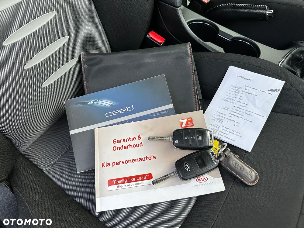 Kia Ceed Cee'd 1.6 GDI XL - 25