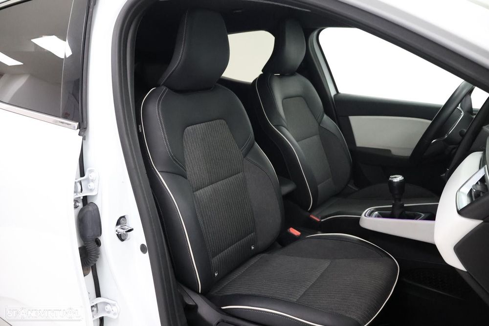 Renault Clio - 26