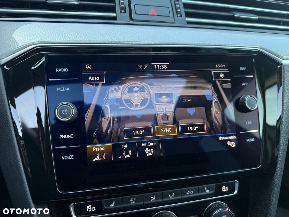Volkswagen Passat Variant - 37