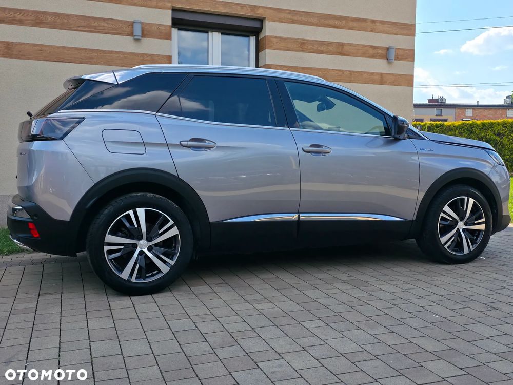 Peugeot 3008 1.6 PureTech Hybrid4 PHEV Allure S&S EAT8 - 8