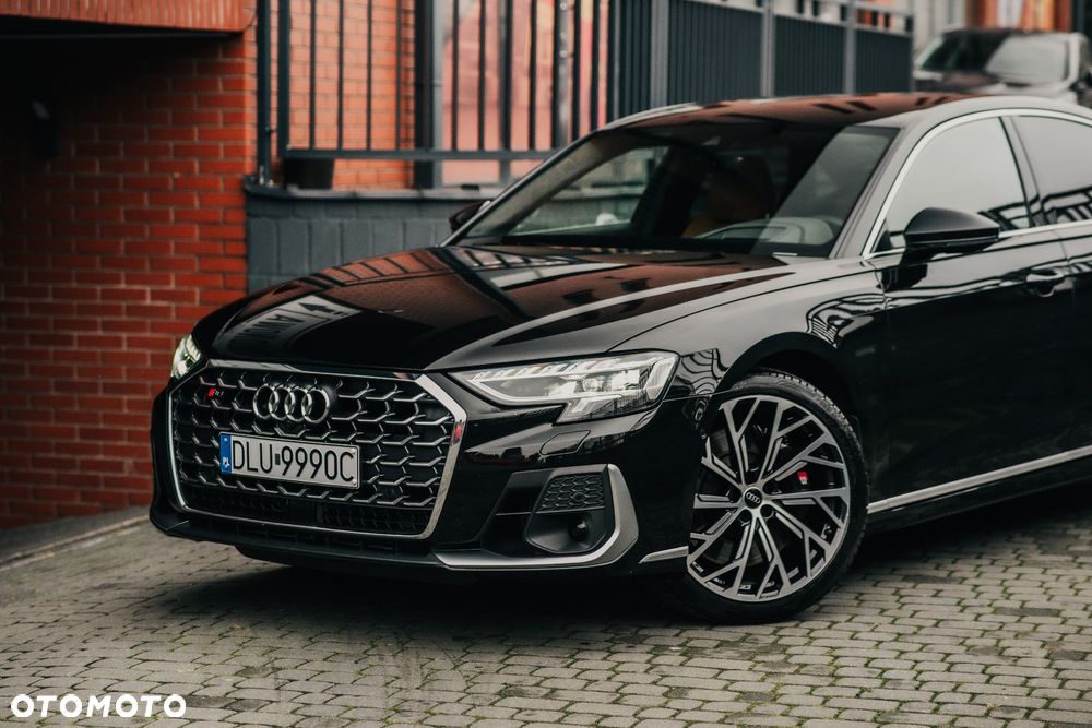 Audi S8 - 4
